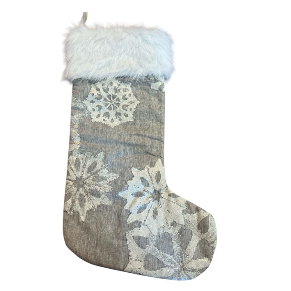 Kohl's Snowflake Holiday Stocking with faux fur trim. Total of 6
